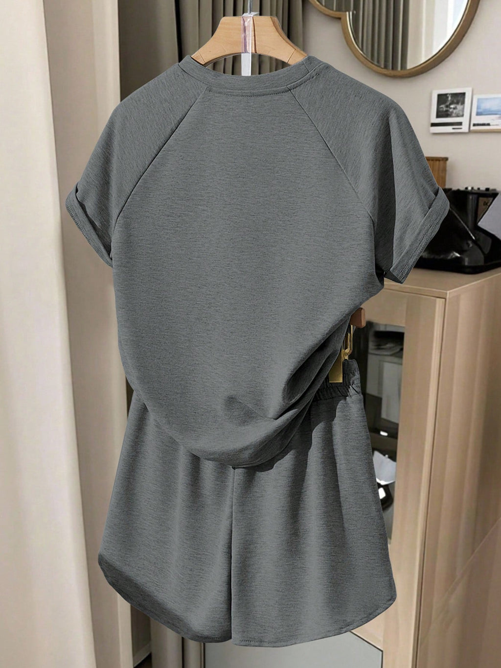 2 pcs Casual Top and Shorts Set