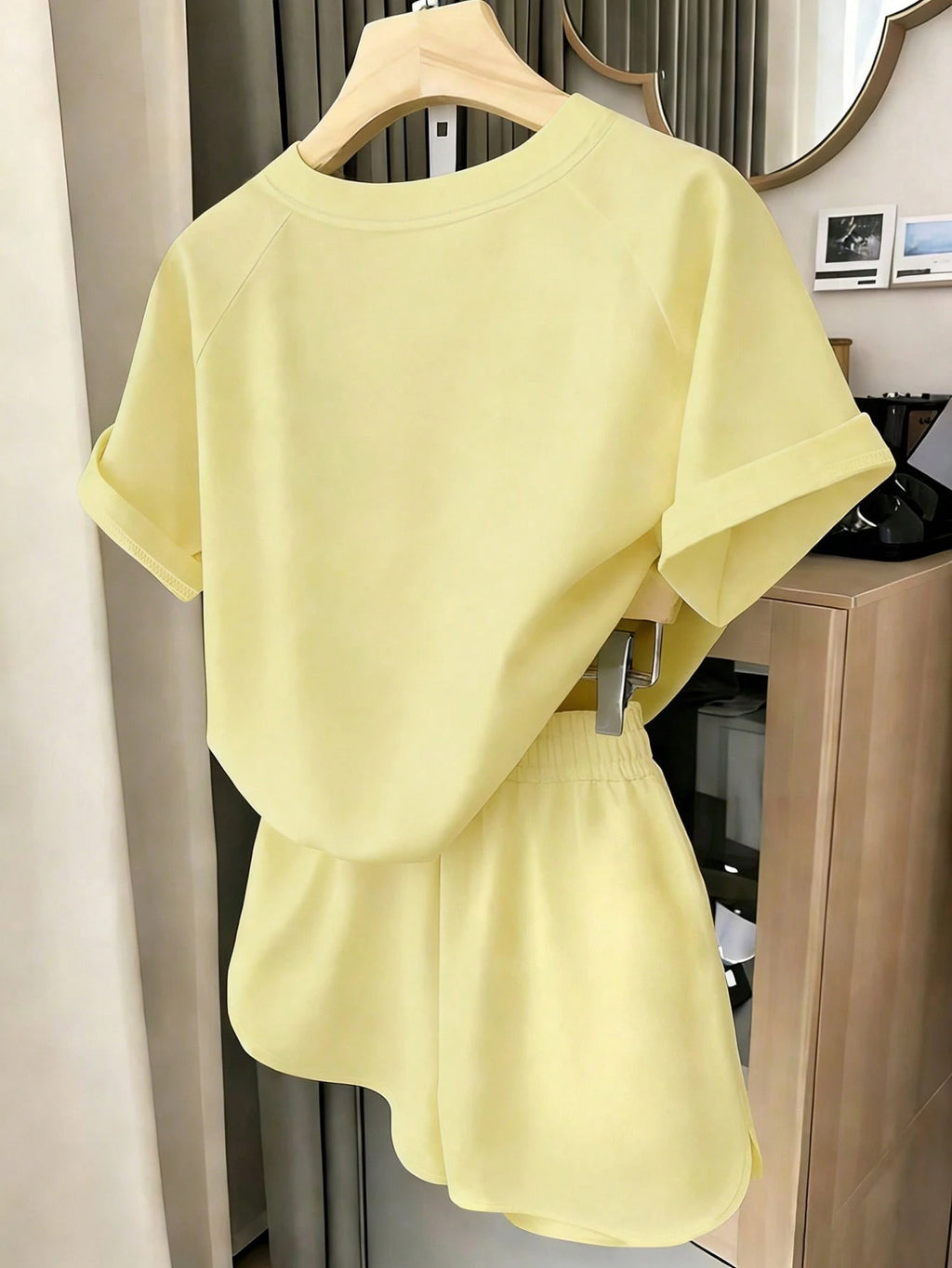 2 pcs Casual Top and Shorts Set