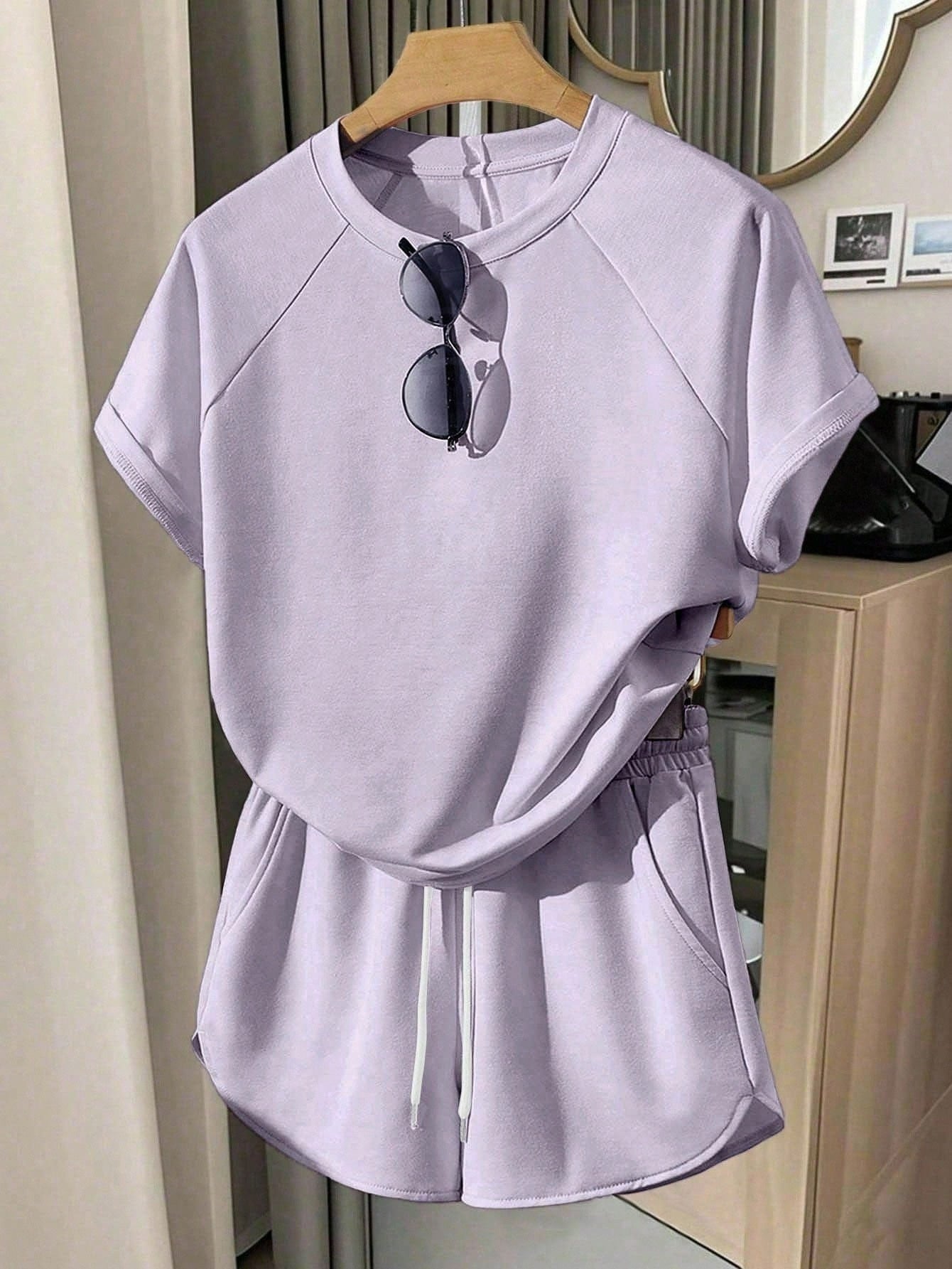 2 pcs Casual Top and Shorts Set